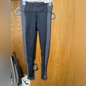 Offline by aerie leggings size small NWT